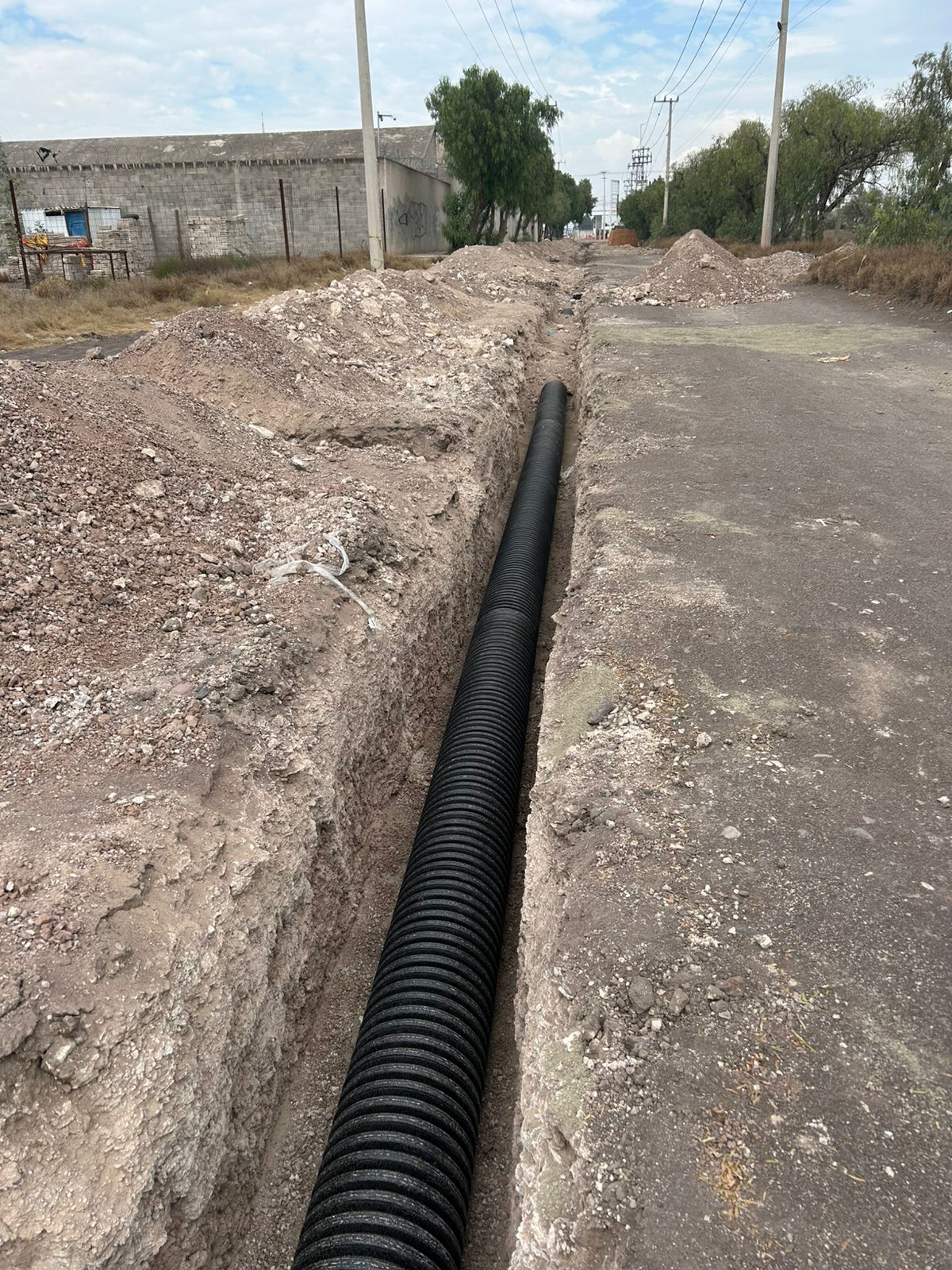 Rehabilitación de la calle Vía de los Reyes fortalece la conectividad en El Daxthá, Actopan